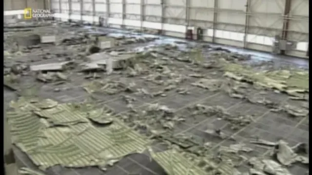Кадры из тв-шоу Расследования авиакатастроф (2003)